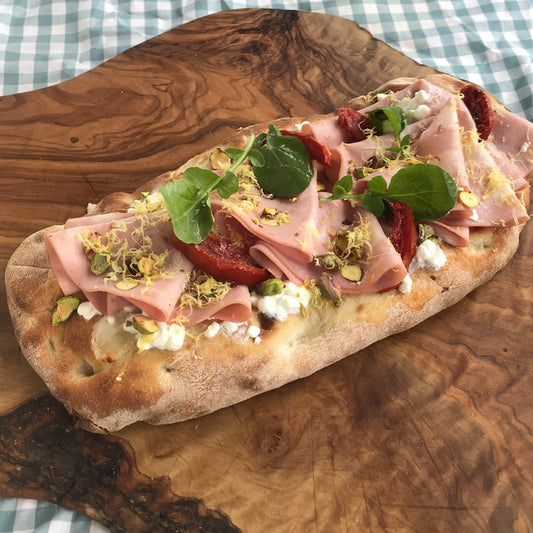 De Pizza Club - Pinsella Mortadella e Ricotta Recept